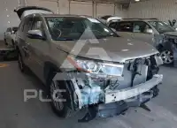 2015 Toyota Highlander photo