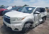 2015 Toyota Highlander фото