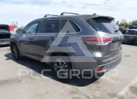 2015 Toyota Highlander фото
