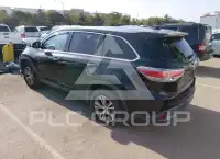 2015 Toyota Highlander photo