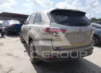 2015 Toyota Highlander photo