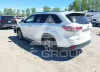 2015 Toyota Highlander фото