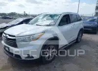 2015 Toyota Highlander фото