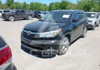 2015 Toyota Highlander photo