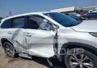 2015 Toyota Highlander photo