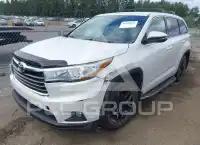 2015 Toyota Highlander photo