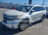 2015 Toyota Highlander фото