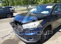2015 Toyota Highlander фото