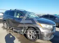 2015 Toyota Highlander фото