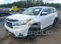 2015 Toyota Highlander photo