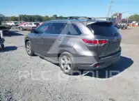 2015 Toyota Highlander photo