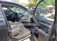 2015 Toyota Highlander photo