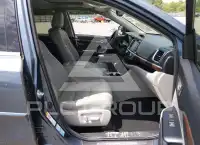 2015 Toyota Highlander photo