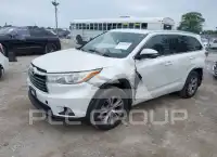2015 Toyota Highlander фото
