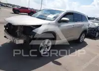 2015 Toyota Highlander фото