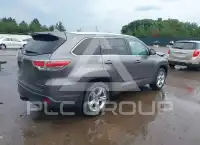 2015 Toyota Highlander photo