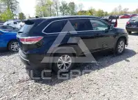 2015 Toyota Highlander фото