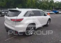 2015 Toyota Highlander photo