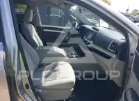 2015 Toyota Highlander photo