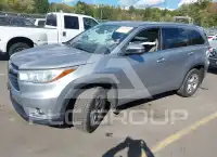 2015 Toyota Highlander фото