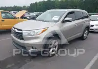 2015 Toyota Highlander photo
