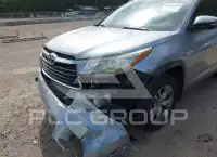 2015 Toyota Highlander фото