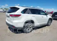 2015 Toyota Highlander фото
