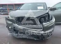 2015 Toyota Highlander фото