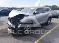 2015 Toyota Highlander фото