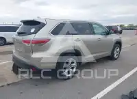 2015 Toyota Highlander фото