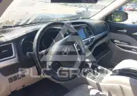 2015 Toyota Highlander фото