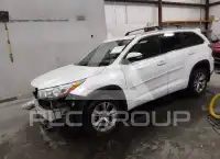 2015 Toyota Highlander фото