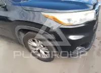 2015 Toyota Highlander photo