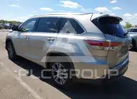 2015 Toyota Highlander photo