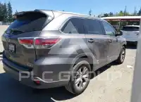 2015 Toyota Highlander фото