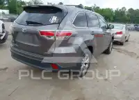 2015 Toyota Highlander photo