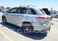2015 Toyota Highlander photo