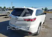 2015 Toyota Highlander фото