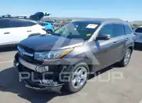 2015 Toyota Highlander photo