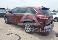2015 Toyota Highlander photo