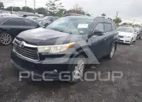 2015 Toyota Highlander photo