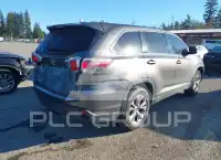 2015 Toyota Highlander photo