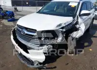 2015 Toyota Highlander фото