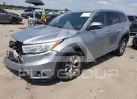 2015 Toyota Highlander photo