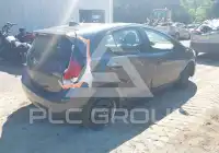 2015 Toyota PRIUS фото