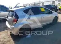 2015 Toyota PRIUS фото
