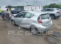 2015 Toyota PRIUS фото