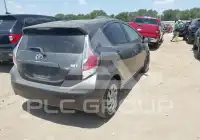 2015 Toyota PRIUS фото