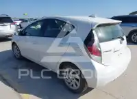 2015 Toyota PRIUS photo