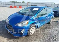 2015 Toyota PRIUS фото